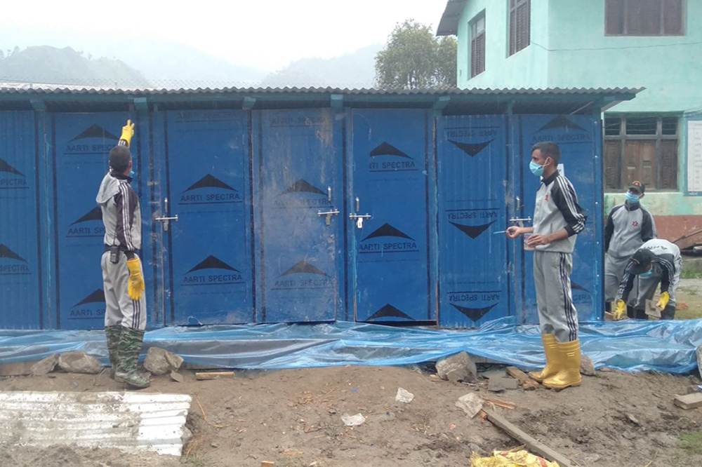 बाजुरा सदरमुकाममा नेपाली सेनाद्वारा १६ बेडको आइसोलेसन निर्माण
